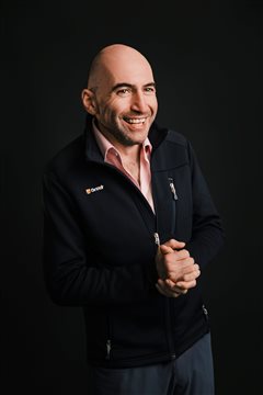 Grindr押注同性社交向医疗旅游扩张 投资者仍在观望其转型
